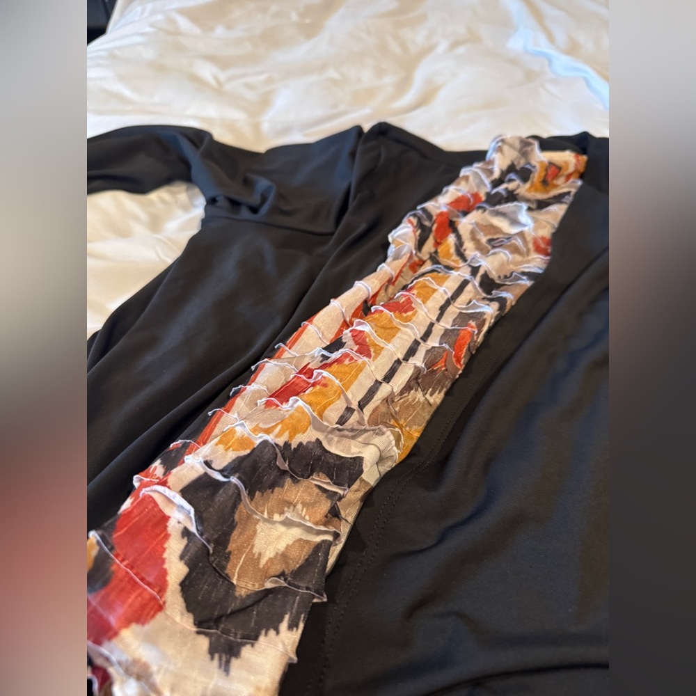 Alfred Dunner NWT Mock Layered Top Large Black Animal Magnetis Ikat Print - Picture 14 of 14